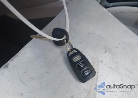 2017 Hyundai Elantra Se from USA, damaged, VIN KMHD74LF8HU084069